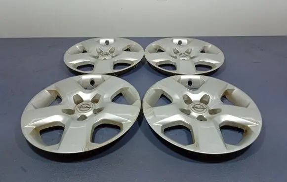 Opel Astra H R17 wheel hub/cap/trim 13198634