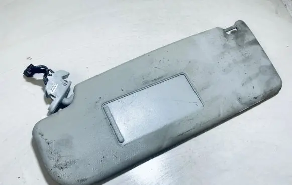 Volkswagen New Beetle Sun visor 6x0857551