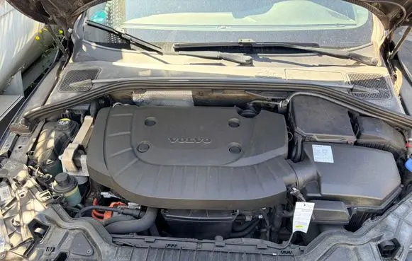 Volvo V60 Engine D5244T20