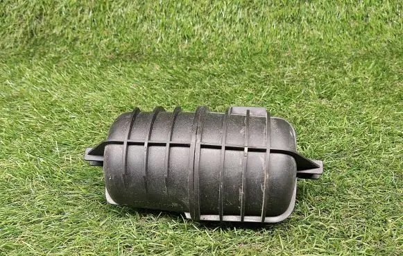 Vacuum air tank