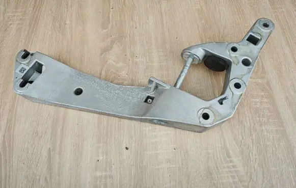 BMW X5 G05 Gearbox mounting bracket 8486998