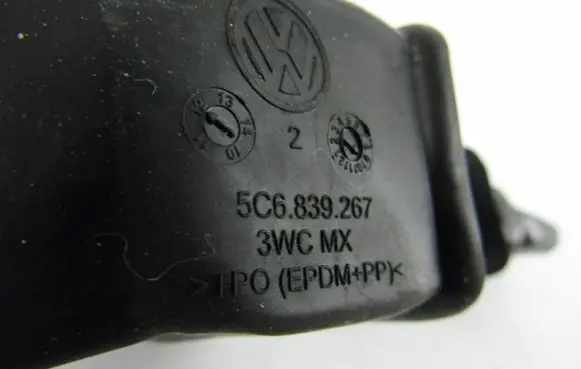 Volkswagen Jetta VI Rear door check strap stopper 5C6839267