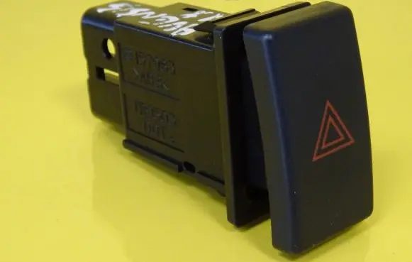 Toyota Avensis T250 Hazard light switch 157963 TR9503