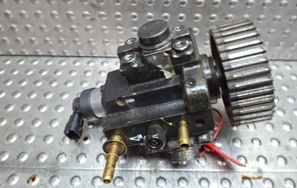 Fiat Doblo Fuel injection high pressure pump S26338655 0445010397