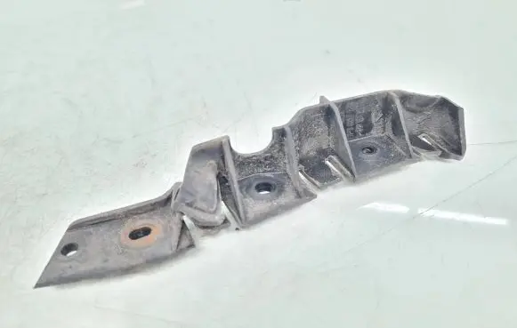 Audi A3 S3 8P Front bumper mounting bracket 8P3807183