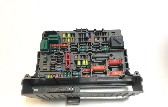 BMW X1 E84 Fuse module 10688710 9119446