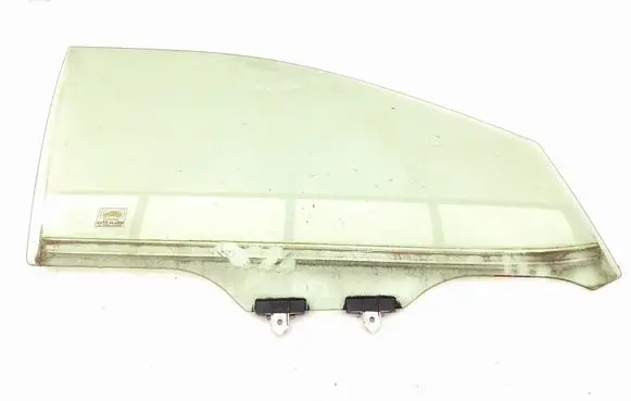 Toyota RAV 4 (XA50) Front door window glass four-door