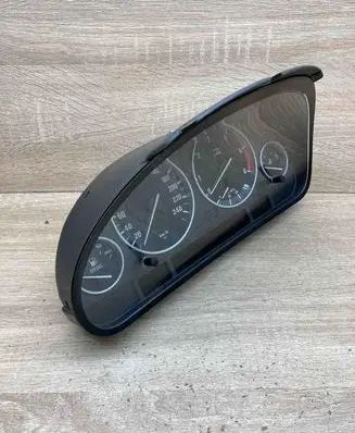 BMW 5 E39 Speedometer (instrument cluster) 6914883 110008784 FORDIESELLHD