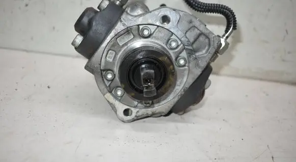 Fuel injection high pressure pump