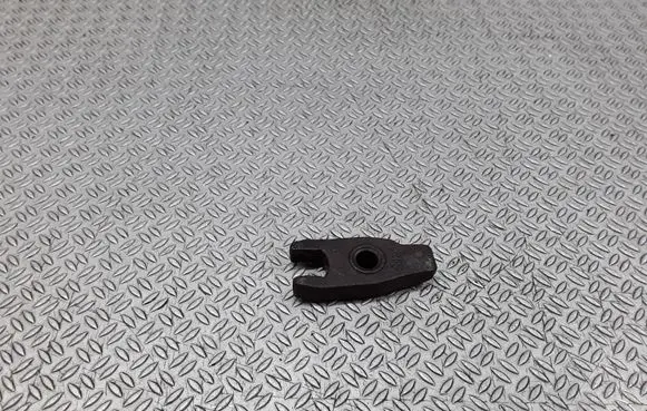 Peugeot 206 Fuel Injector clamp holder