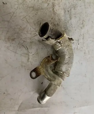 Mitsubishi Grandis Engine coolant pipe/hose