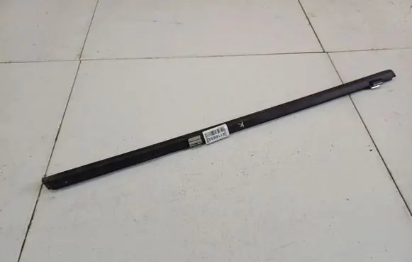 Opel Zafira B Rear door glass trim molding 