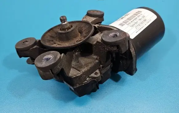 Toyota RAV 4 (XA10) Wiper motor 8511042031 IMPRK1546607