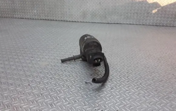 Skoda Octavia Mk2 (1Z) Windscreen/windshield washer pump 1T0955651A