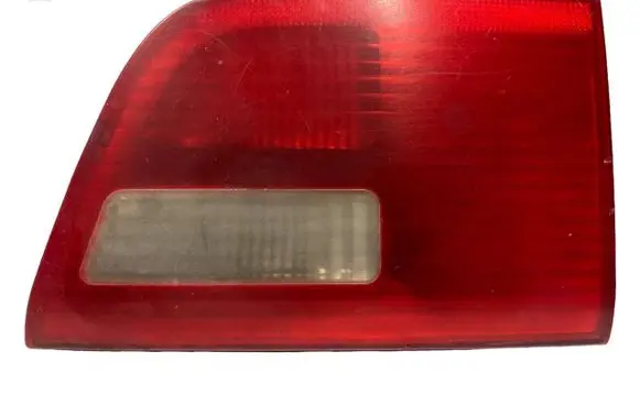 Tailgate rear/tail lights