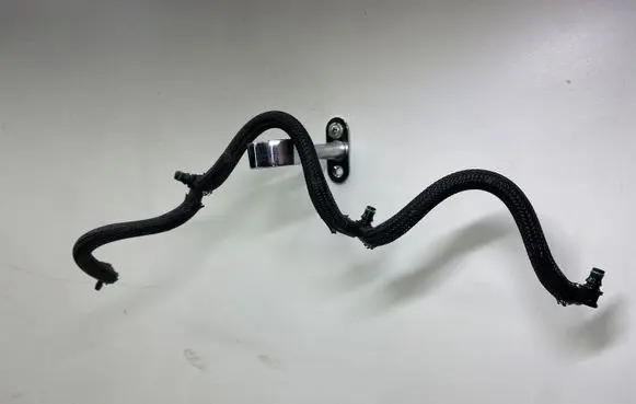 Peugeot 206 Fuel return line/hose X636163X636186