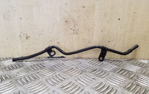 Engine coolant pipe/hose