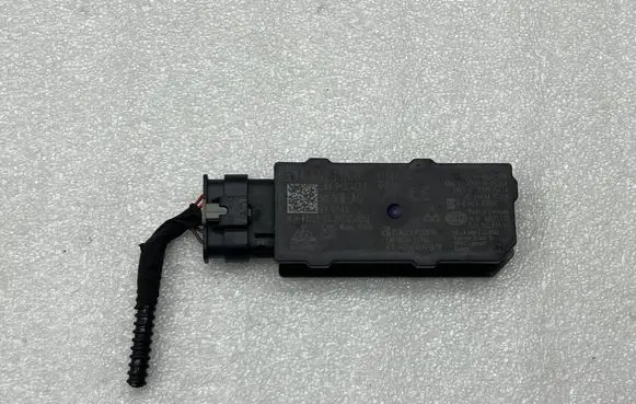 Audi A3 8Y Keyless system antenna 5WA962133G