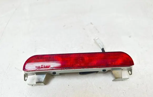 Mitsubishi Colt Third/center stoplight 09967029