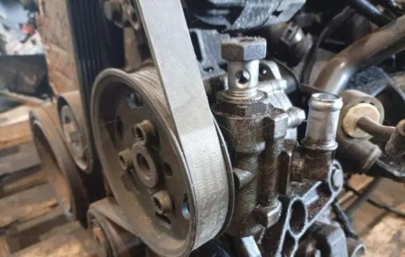 Audi A6 S6 C6 4F Power steering pump