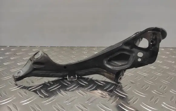 Audi A6 S6 C7 4G Fender mounting bracket 4G0805815