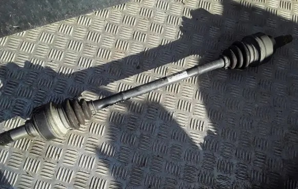 BMW 1 F20 F21 Rear driveshaft 7597682
