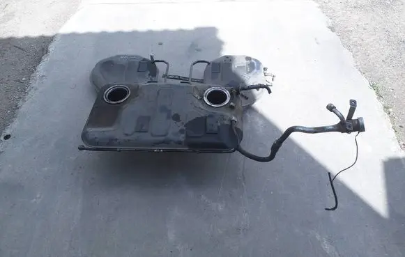 Audi A8 S8 D3 4E Fuel tank 4E0201021B