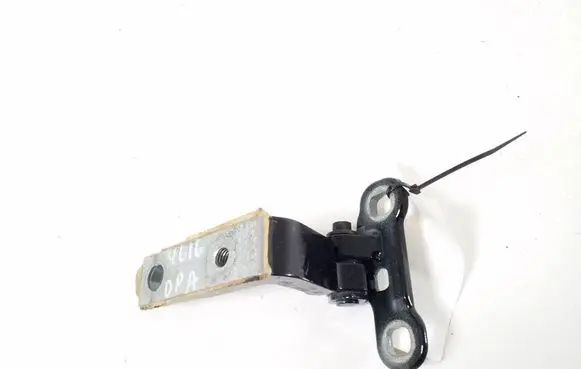 Volvo XC40 Front door lower hinge 31457072