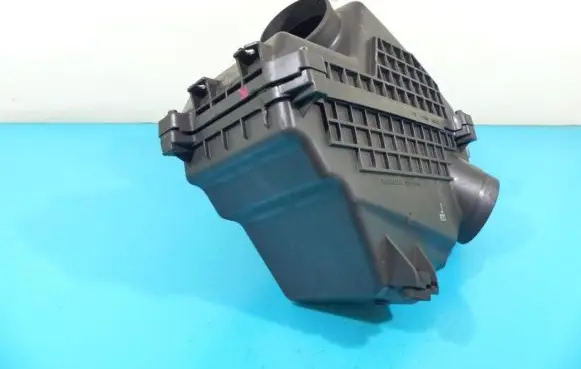 Air filter box