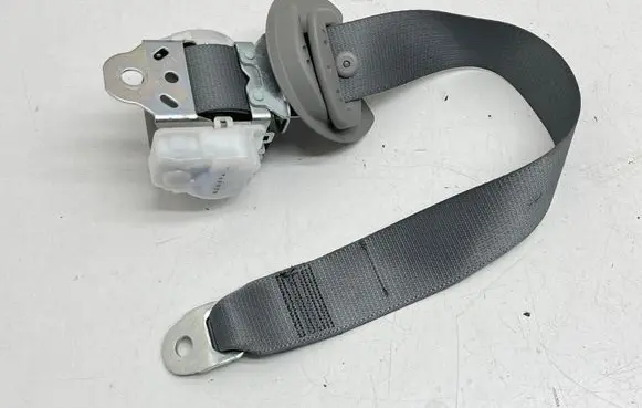 Toyota Highlander XU50 Third row seat belt Q076216