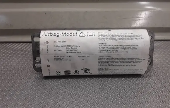 Skoda Octavia Mk2 (1Z) Passenger airbag 1K0880204N