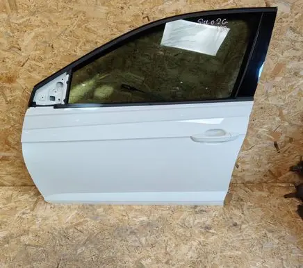 Volkswagen Polo VI Front door 