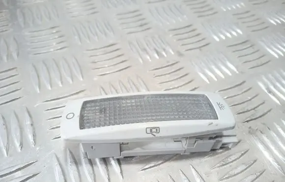 Volkswagen PASSAT B5.5 Rear seat light 3B0947291