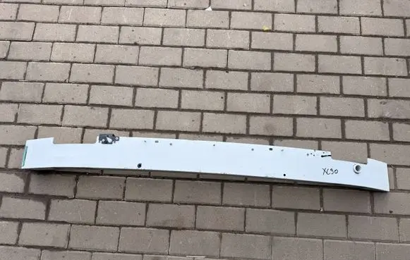 Volvo XC90 Front bumper cross member 31672230