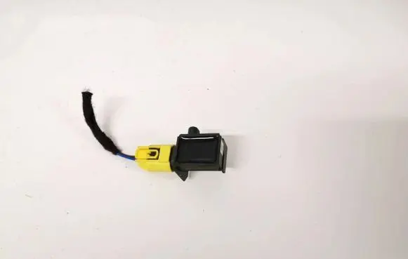 Mercedes-Benz E W212 Airbag deployment crash/impact sensor a1729056000 5wk44192