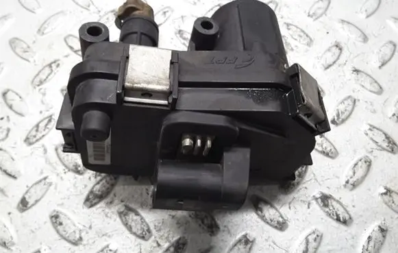 Opel Insignia A Intake manifold valve actuator/motor TMS2