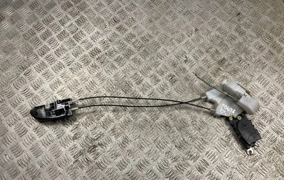 Subaru Forester SG Front door lock