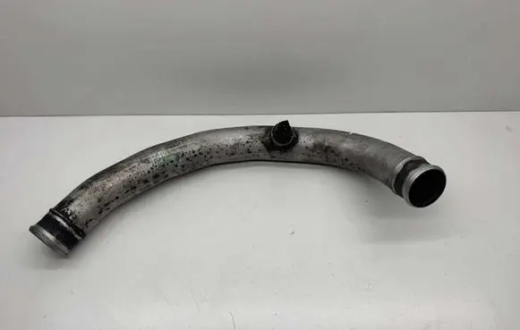 BMW 7 E65 E66 Intercooler hose/pipe 7788739