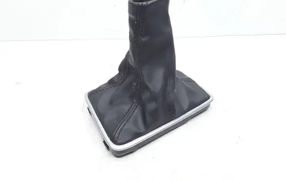 Volvo V40 Gear lever shifter trim leather/knob 