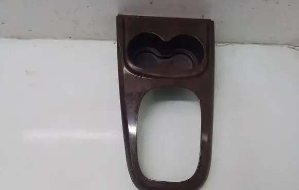 KIA Joice Cup holder front 84674M3000