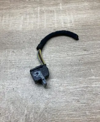 BMW 3 E90 E91 Plug wire 8364646