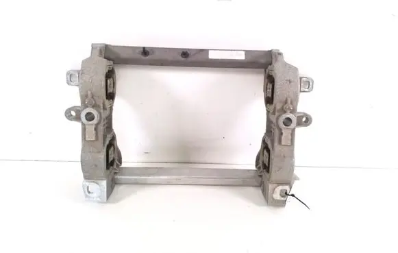 Mercedes-Benz EQE v295 A/C compressor mount bracket A2978352700