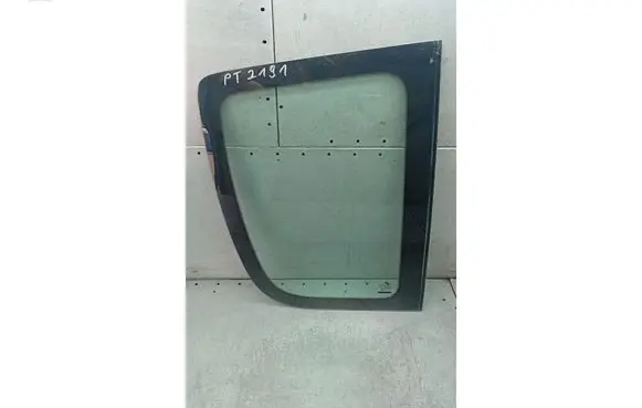 Skoda Roomster (5J) Rear side window 