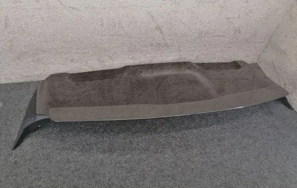 Land Rover Range Rover Velar Rear window tailgate spoiler J8A244210A J8A244210