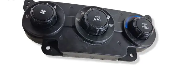 KIA Cerato Climate control unit 972502F000