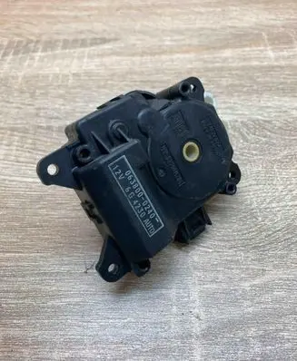 Toyota Prius (XW20) Air flap motor/actuator 0638000240