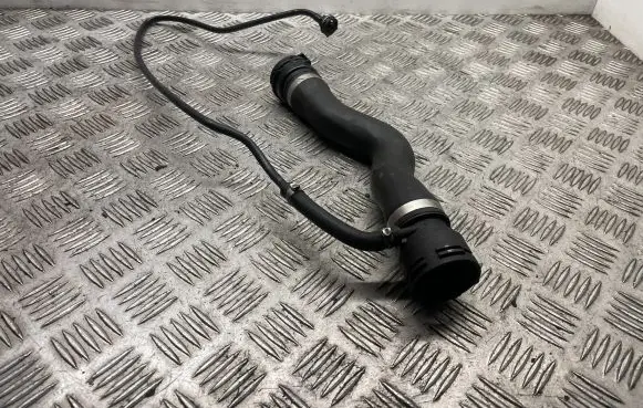BMW M3 e92 Engine coolant pipe/hose 7838214