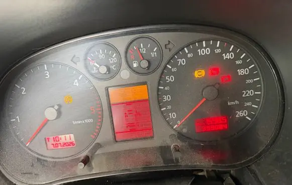Audi A3 S3 8L Speedometer (instrument cluster) 110008945 1100089452 CE0682