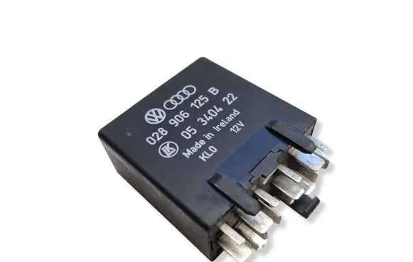 Volkswagen Polo III 6N 6N2 6NF Other relay 028906125B