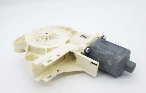 Ford Focus Front door window regulator motor 4M5T14553 0130822216